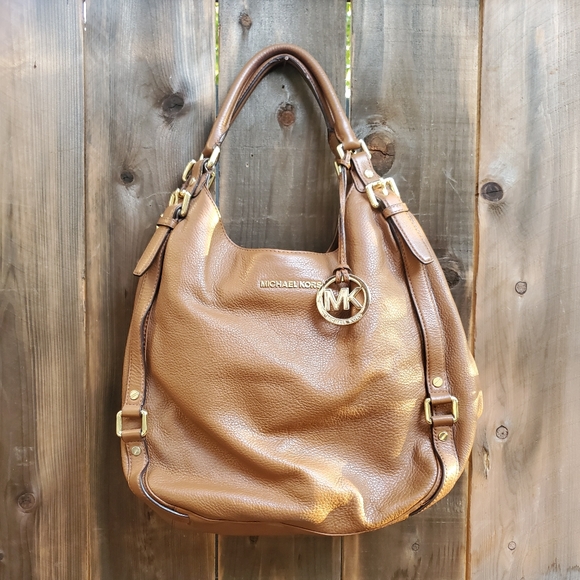 Michael Kors Handbags - Micheal Kors Purse